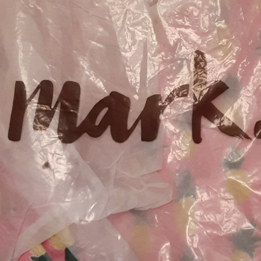 Nwt Pineapple Patterned Shorts - image 6